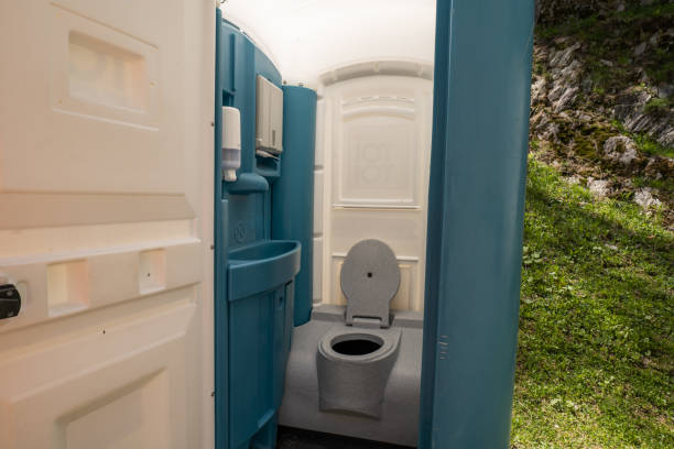 Best Portable restroom trailer rental  in West Yellowstone, MT